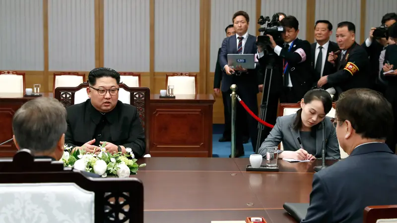 Suasana Hangat Pertemuan Kim Jong-un dan Moon Jae-in di Peace House