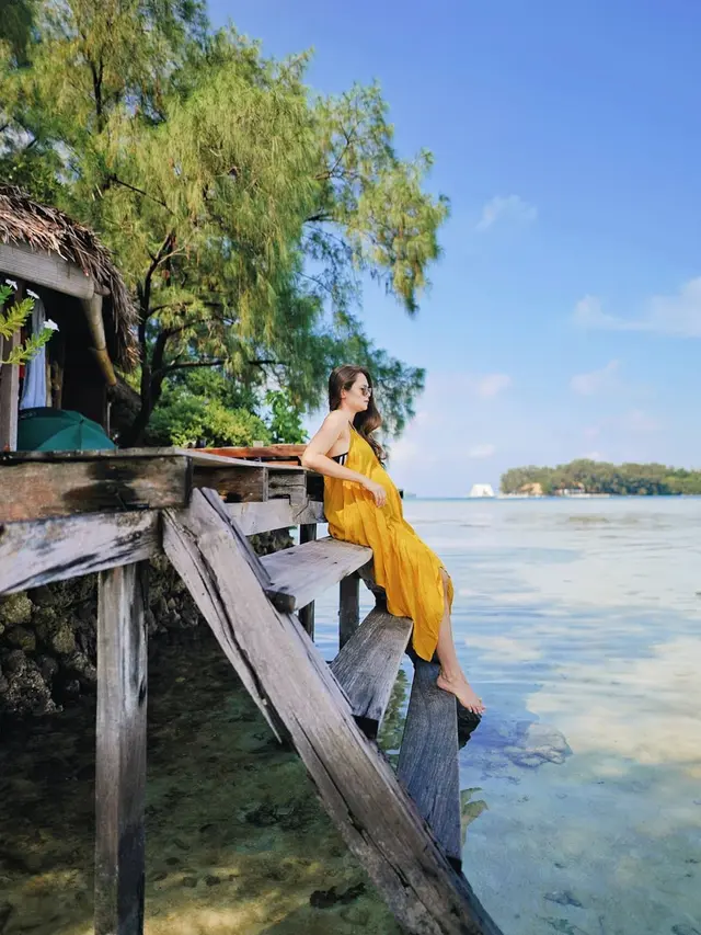Hamil 24 Minggu, Ini 6 Pesona Sabai Morscheck saat Liburan di Pulau Macan