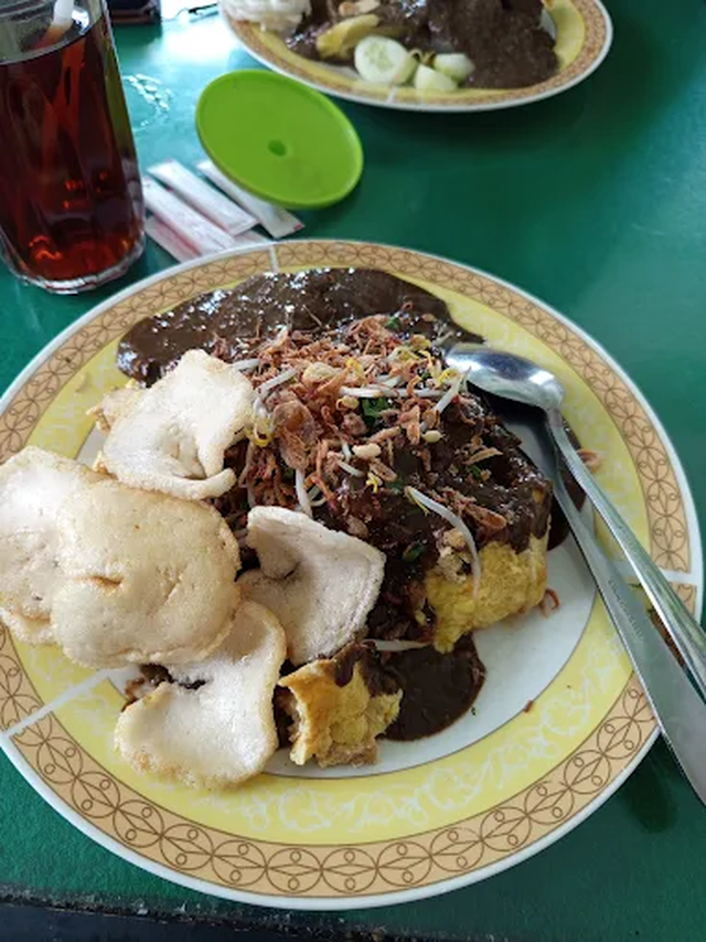 Rujak Cingur Bu Nur Aini Sedati