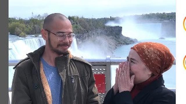 Dewi Yull diajak Surya Sahetapy ke Air Terjun Niagara, Amerika (Foto: Instagram dewiyullofficial/suryasahetapy)