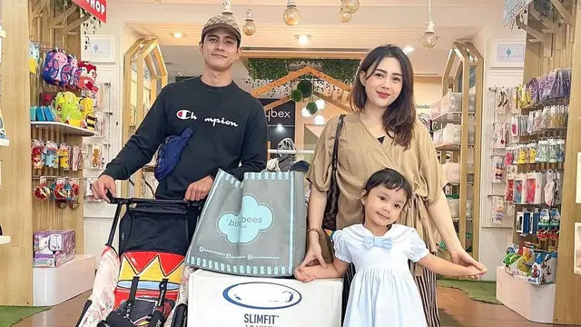 Carlo Milk dan Evelyne Andhini menantikan kelahiran anak kedua (Foto: Instagram/@carlomilk)