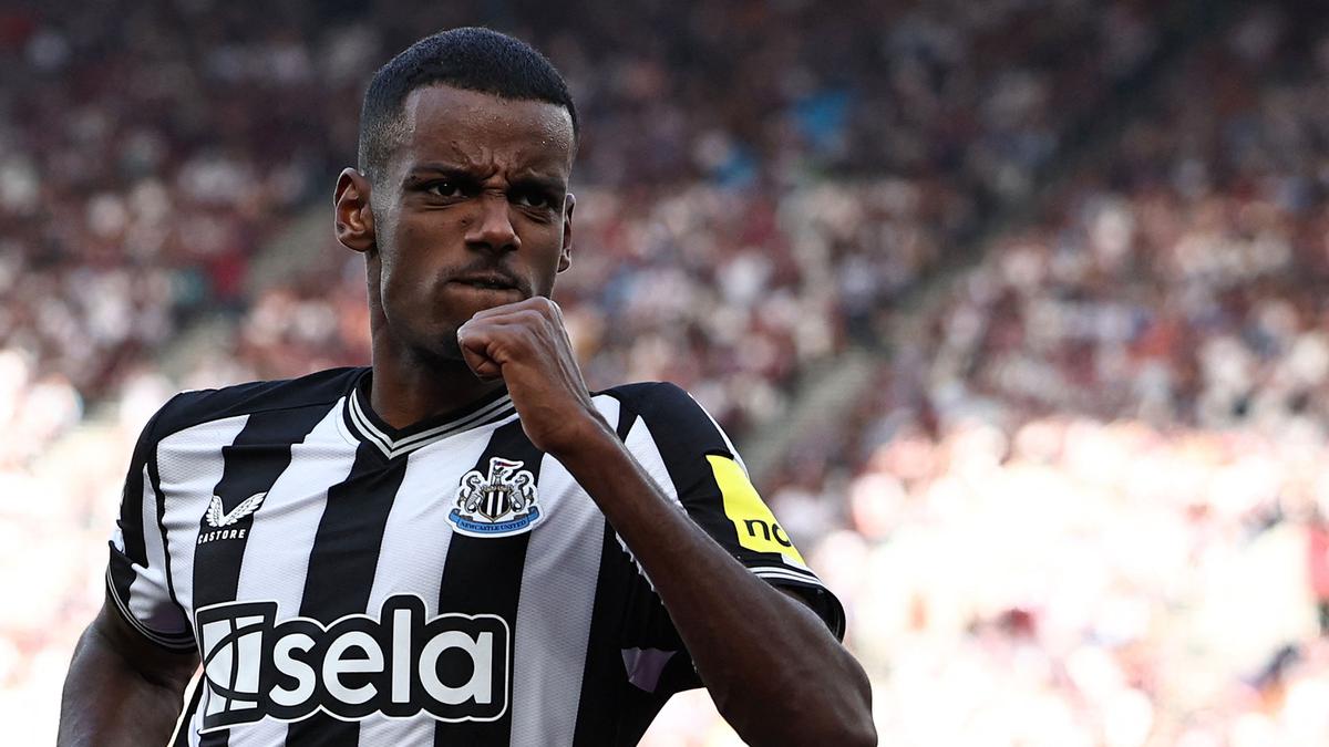 Newcastle Tolak Tawaran Menggiurkan Liverpool untuk Alexander Isak
