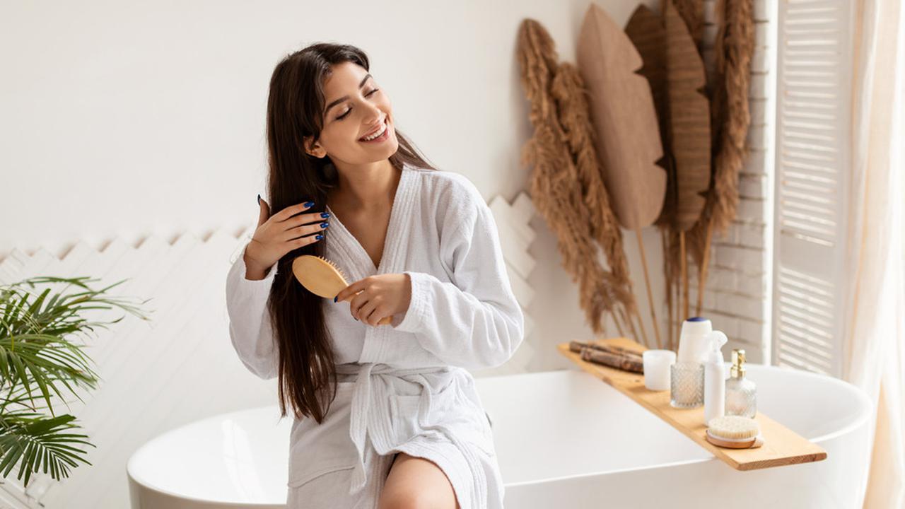 Dapatkan Kilau Rambut Sehat dengan Mudah di Rumah, Begini Caranya!