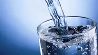 3 Pemahaman Salah Kaprah Soal Minum Air Putih  