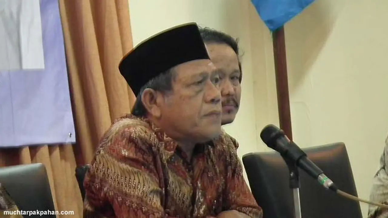 muchtar-pakpahan-130612b.jpg