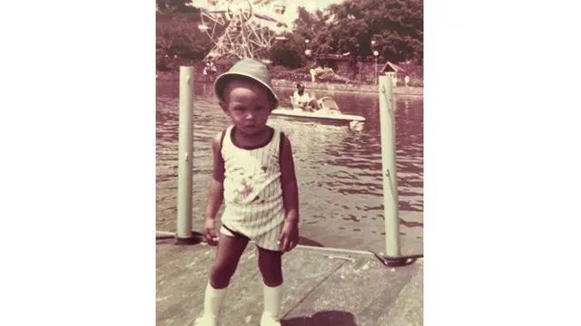 5 Potret Kenangan Glenn Fredly Saat Masih Kecil, Anak yang Ceria
