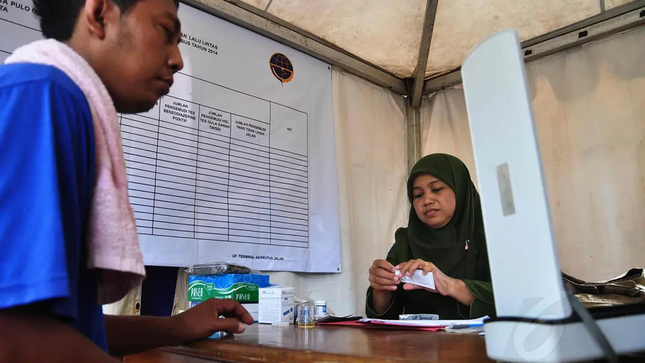 Jelang Mudik, Sopir Bus Jalani Tes Urine