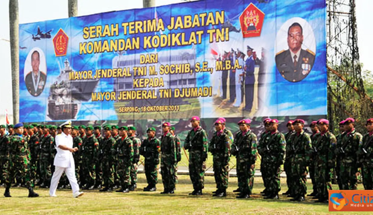 Citizen6, Tangerang: Serah terima jabatan bertempat di Lapangan Kodiklat TNI, Ampera Hankam, Serpong, Tangerang Selatan, Selasa (18/10). (Pengirim: Badarudin Bakri)