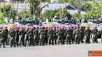 Citizen6, Surabaya: Brigadir Jenderal TNI A Faridz Washington menutup kepelatihan dalam Negeri tank Amfibi BMP-3F Korps Marinir di lapangan apel Karangpilang, Surabaya, Jumat (22/7). (Pengirim: Diyat Akmal)