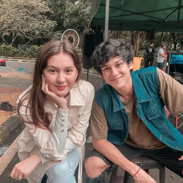 7 Potret Zoe Abbas Jackson dan Antonio Blanco Jr di Balik Layar, Kompak Banget