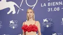 Vanessa Kirby berpose untuk fotografer pada sesi pemotretan untuk film 'The Son' selama Venice Film Festival 2022 ke-79 di Venesia, Italia, Rabu, 7 September 2022. Dia bergabung dengan bintang Hugh dan Laura dalam drama baru mereka The Son, yang didasarkan pada drama panggung Florian Zeller tahun 2018. (Photo by Joel C Ryan/Invision/AP)