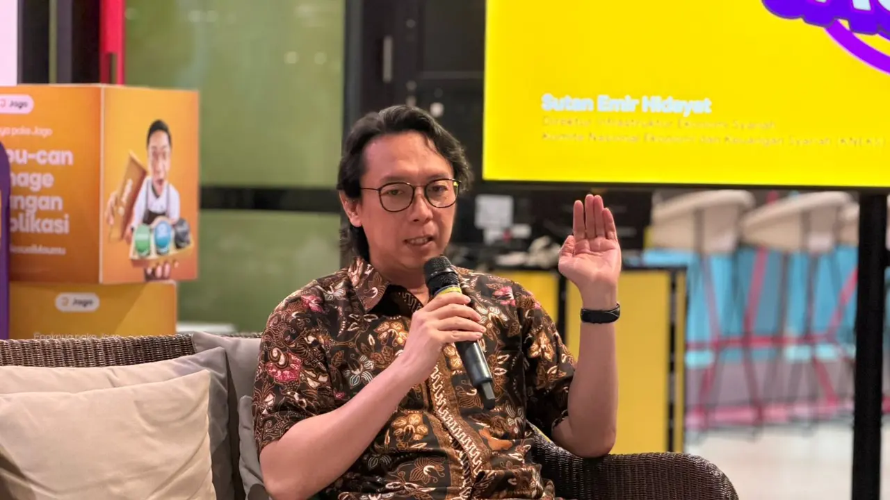 Head of Sharia Business PT Bank Jago Tbk, Waasi Sumintardja dalam Forum Jurnalis Jago, di Kantor Pusat Bank Jago, di Jakarta. (Liputan6.com/Tira)
