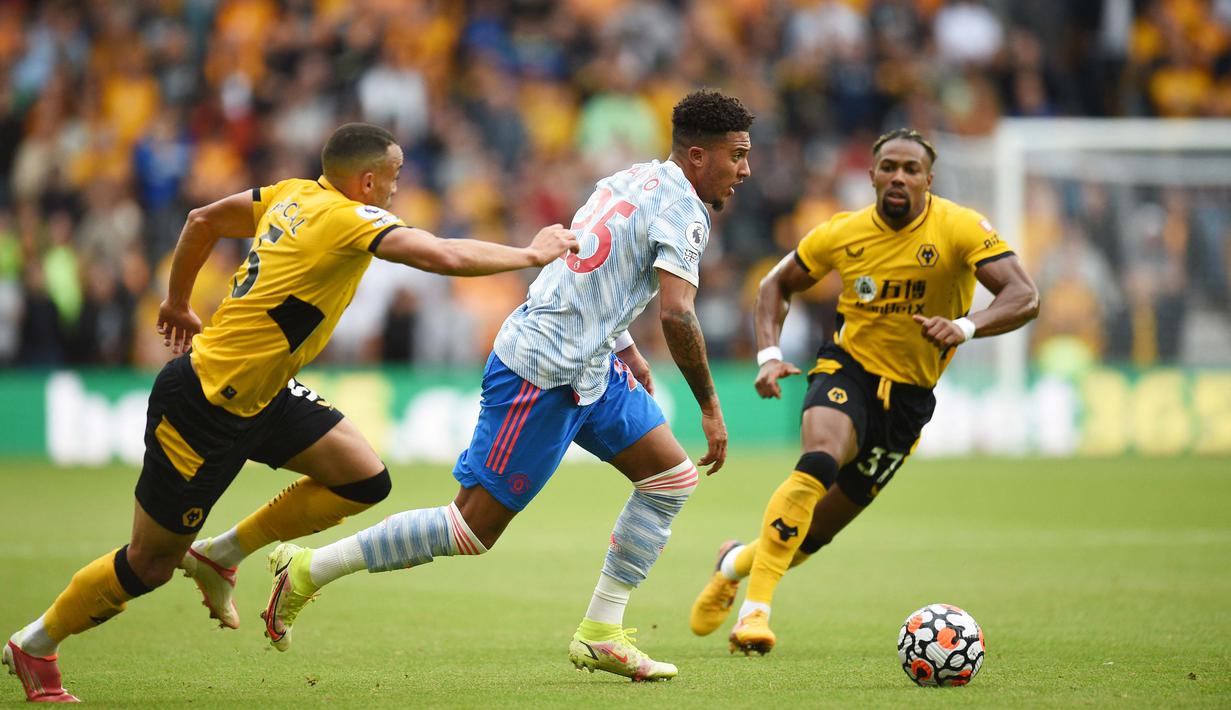 Menjadi salah satu pemain muda termahal, Sancho harus memikul beban berat. Ia dituntut untuk tampil bisa membawa Manchester United meraih trofi Liga Inggris musim ini. (AFP/Oli Scarff)