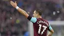 2. Javier Hernandez - Karena nama Javier Hernandez terlalu pasaran di Meksiko, akhirnya striker West Ham United ini lebih memilih nama julukan di punggungnya. Chicarito berasal dari bahasa Spanyol yang berarti Kacang polong kecil. (AFP/Greenwood)