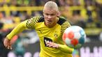 Erling Haaland menjatuhkan pilihannya untuk melanjutkan karier di Liga Inggris bersama Manchester City. Diketahui, ia pindah ke Etihad Stadium dengan nilai transfer sebesar 60 juta euro. Hal tersebut membuat Borussia Dortmund mendapatkan untung sebesar 40 juta euro. Selain dirinya, berikut ini sederet transfer termahal dari klub Bundesliga saat didatangkan ke Liga Inggris. (AFP/Ina Fassbender)