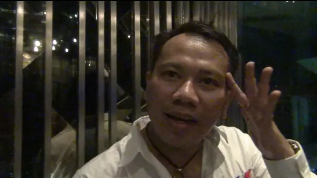 Lidah Bule Vicky Prasetyo 'Gelagapan' Kena Gado-Gado