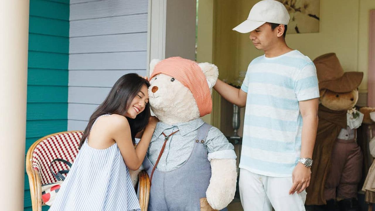 [Bintang] Raditya Dika dan Anissa Aziza