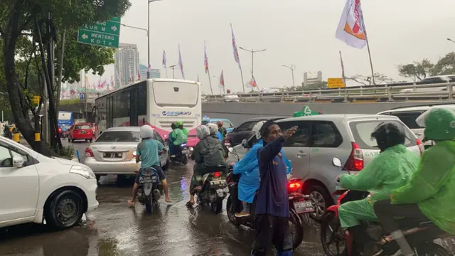 Banjir di depan Balai Kartini surut. (Twitter @DinasSDAJakarta)