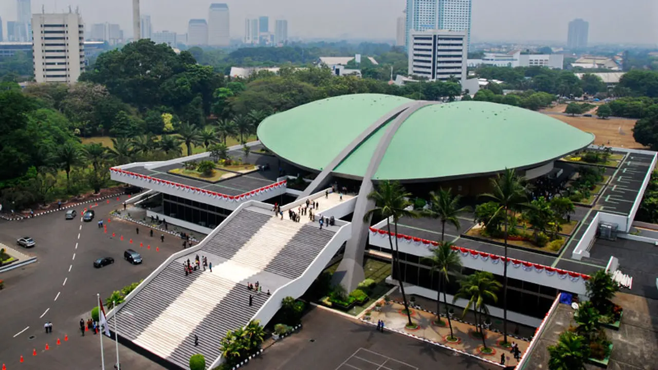 [Bintang] Soekarno, Sosok DiBalik Arsitektur Bangunan Ciamik Berikut