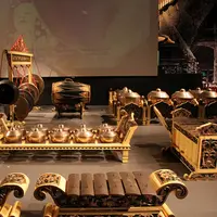 Kisah komposer Perancis yang jatuh hati pada gamelan jawa.