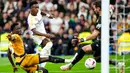 Serangan gencar terus dilakukan Real Madrid pada babak pertama. Namun, tak ada yang membuahkan gol. (AP Photo/Manu Fernandez)