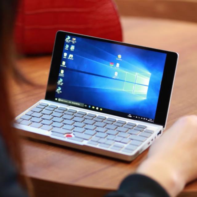 Imut Laptop Terkecil Di Dunia Ini Bisa Masuk Saku Celana Tekno Liputan6 Com