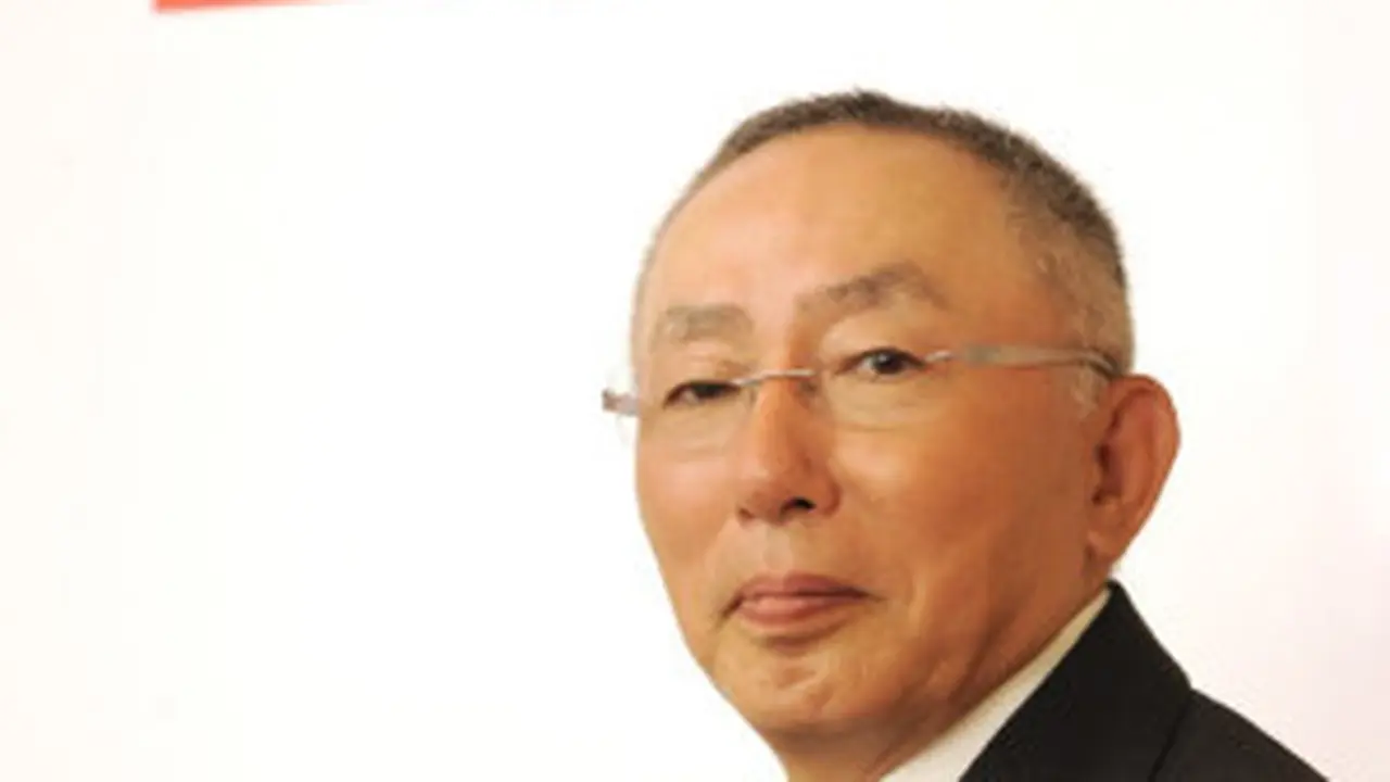 Kekayaan salah satu miliarder Jepang Tadashi Yanai bertambah USD 11,8 miliar atau sekitar Rp 117 triliun berkat peningkatan penjualan perusahaan.