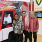 Jokowi menjajal AMMDes, mobil pedesaan, di GIIAS 2018 (Herdi/Liputan6.com)