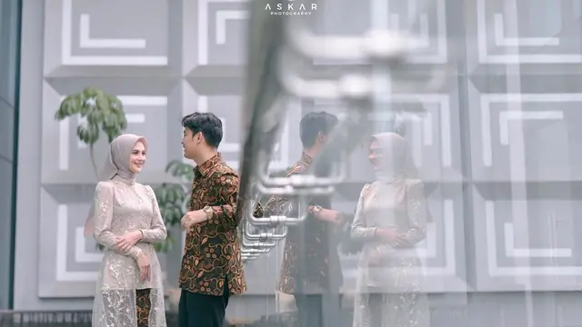Lamaran Adi Sastro dan Lestari