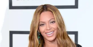  Tidak ada salahnya memberi kado ke diri sendiri di hari ulang tahun, begitu pula yang dilakukan Beyonce. (Bintang/EPA)