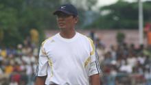 Gusnul Yakin, pelatih yang pernah menangani Arema maupun Persik Kediri. (Bola.com/Gatot Susetyo)
