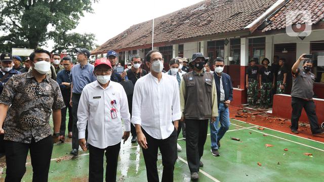 Nadiem Makarim mengunjungi SD Negeri Cugenang di Cianjur