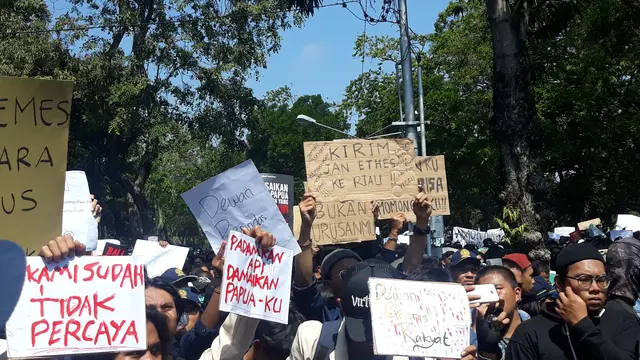 Demo mahasiswa Bali