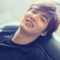 Lee Min Ho kini sedang menjalani wajib militer seperti para pria dewasa lainnya di Negara Korea. Mengikuti wajib militer, sudah pasti ia meninggalkan pekerjaannya di dunia hiburan.  (Instagram/k_xx_7)