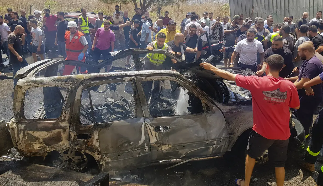 Kali ini, Israel menyerang desa Tair Harfa di perbatasan Lebanon dan wilayah kota pesisir Sidon. (AP Photo/Mohammed Zaatari)