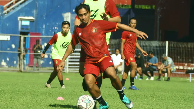 Gelandang Persik, M. Taufiq