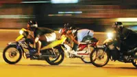 Aksi Mat Rempit alias balap liar di Malaysia (TheStar.com.my)