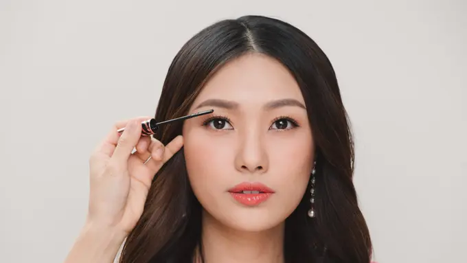 5 Tanda Maskara Kedaluwarsa, Stop Digunakan karena Bisa Berbahaya