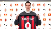 Mario Mandzukic resmi jadi pemain anyar AC Milan dan diberikan nomor punggung 9. (Dok. AC Milan)