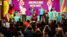 Sejumlah pemain Timnas Indonesia U-22 ikut memeriahkan launching merchandise resmi Piala Dunia U-20 2023 di Atrium Mall FX Sudirman, Senayan, Jakarta, Rabu (08/03/2023). (Bola.com/Bagaskara Lazuardi)