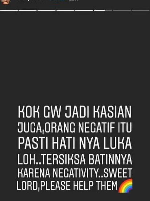 Unggahan Karen Pooroe. (Foto: Instagram @karenpooroe)