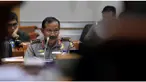 Seorang polisi di Melawi, Kalimantan Barat membunuh dan memutilasi 2 anak kandungnya. Kepala Kepolisian Republik Indonesia Jenderal Polisi Badrodin Haiti mengungkap motif Brigadir Petrus Bakus membunuh 2 anaknya adalah untuk persembahan.