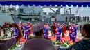 Penguatan hubungan antara Angkatan Laut Inggris dan TNI AL diimplementasikan dalam bentuk kerja sama militer serta pertukaran budaya. (BAY ISMOYO/AFP)