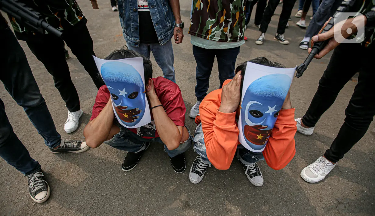 Sebab, tidak ada satu pun pelaku maupun aktor intelektual tragedi yang menewaskan ribuan dan melukai ratusan minoritas muslim itu diperiksa apalagi dihukum atas perbuatannya. (Liputan6.com/Faizal Fanani)