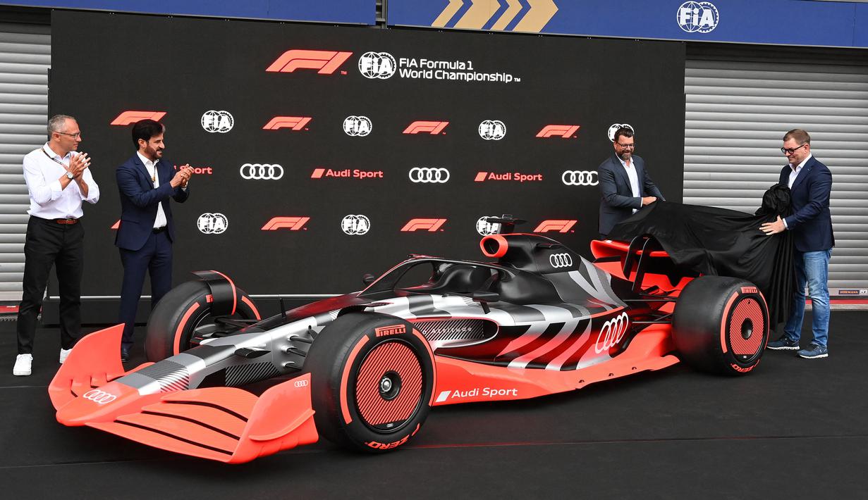Merek asal Jerman, Audi resmi menungumumkan rencana keikutsertaannya di ajang Formula 1 pada musim 2026 sebelum konferensi pers pembalap dan tim di F1 Belgia 2022, Jumat (26/8/2022). (AFP/John Thys)
