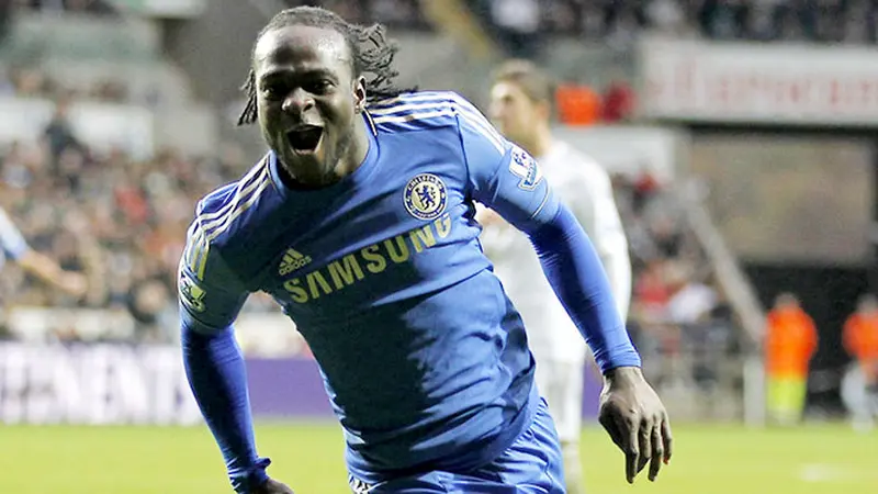 victor-moses-130904b.jpg