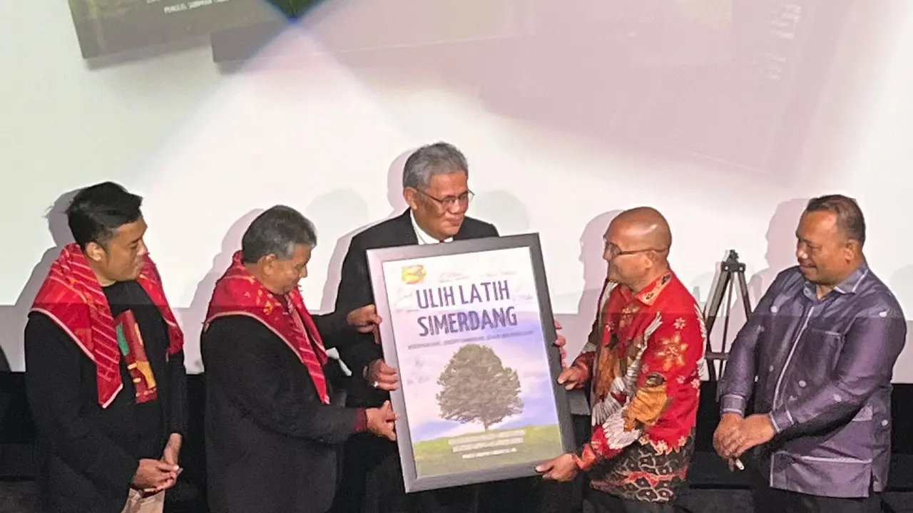 Hut ke 50, GBKP Cililitan Launching Buku Ulih Latih Simerdang