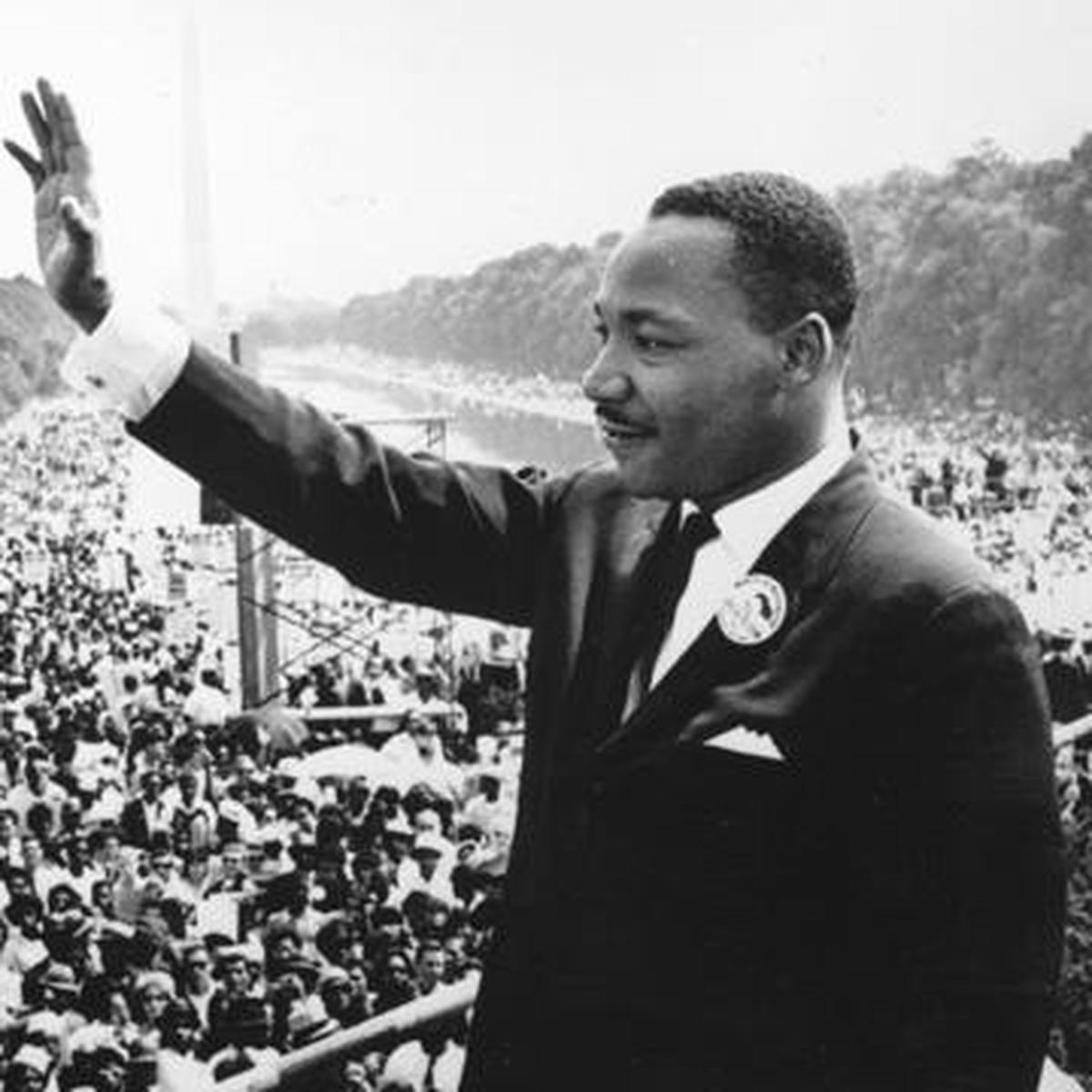 30 Kata-kata Bijak Martin Luther King Jr, Memberikan ...