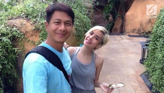 VIDEO: Terungkap, Alasan Delon Digugat Cerai Istrinya