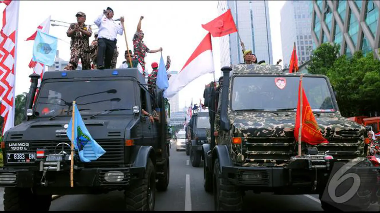 1 Unimog Pengangkut Pendukung Prabowo-Hatta Diambil Pemiliknya